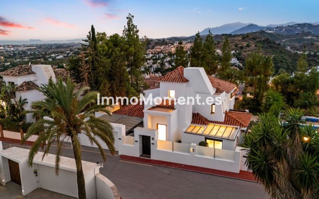 Wiederverkauf - Freistehende Villa - Marbella - Nueva Andalucía