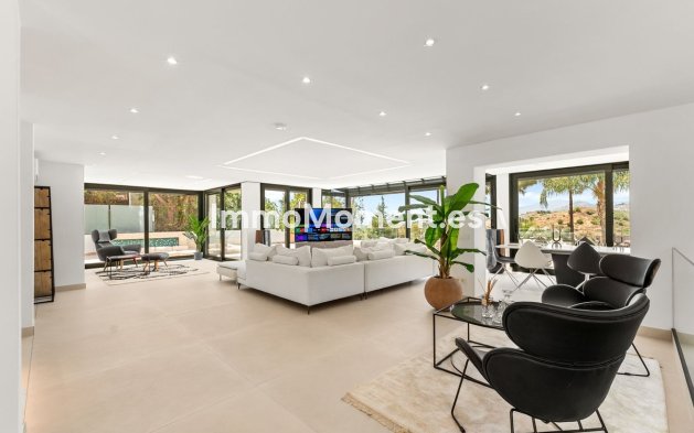 Wiederverkauf - Freistehende Villa - Marbella - Nueva Andalucía