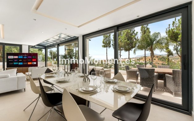 Wiederverkauf - Freistehende Villa - Marbella - Nueva Andalucía