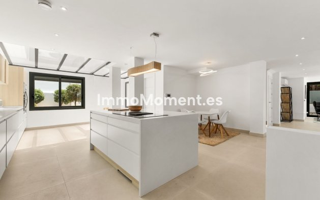 Wiederverkauf - Freistehende Villa - Marbella - Nueva Andalucía