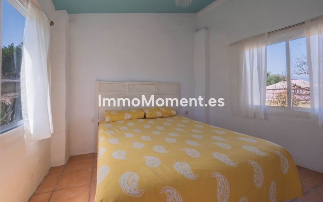 Resale - Country house - Inland  - Coín