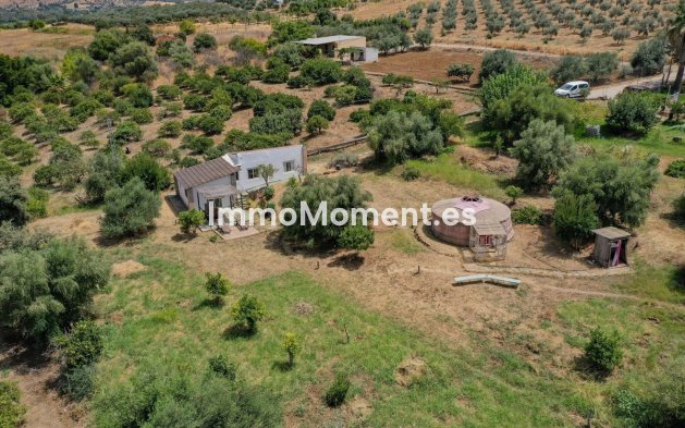 Resale - Country house - Inland  - Coín