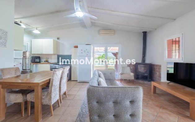 Resale - Country house - Inland  - Coín