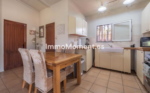 Resale - Country house - Inland  - Coín