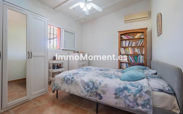Resale - Country house - Inland  - Coín