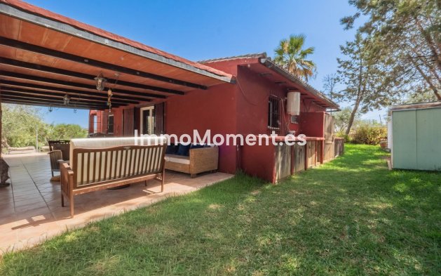 Resale - Country house - Inland  - Coín