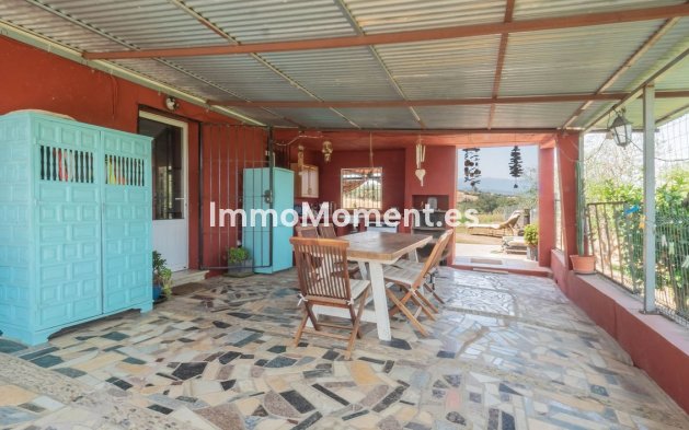 Resale - Country house - Inland  - Coín