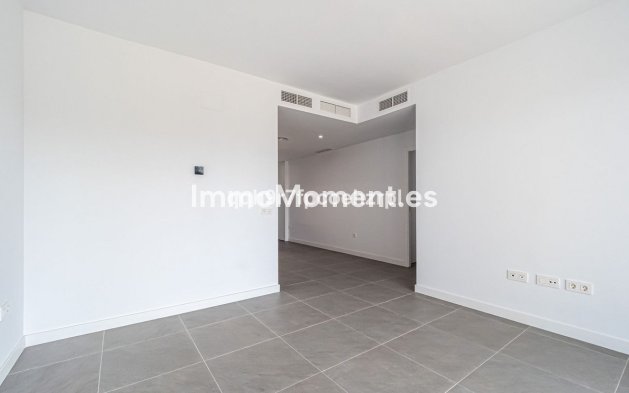 Resale - Apartment - Mijas Costa - El Chaparral