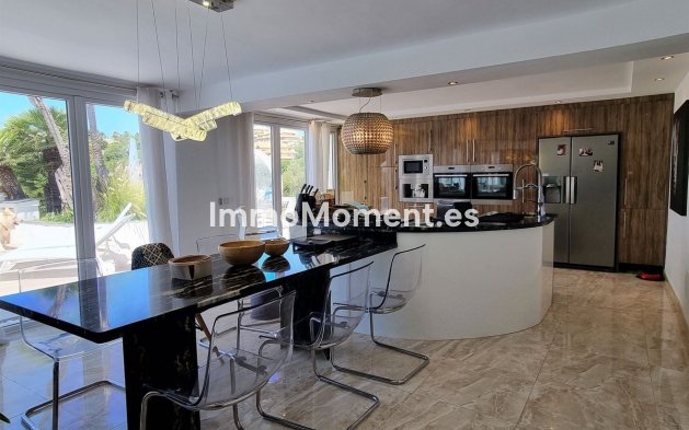 Reventa - Villa independiente - Marbella - Elviria