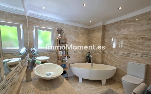 Reventa - Villa independiente - Marbella - Elviria