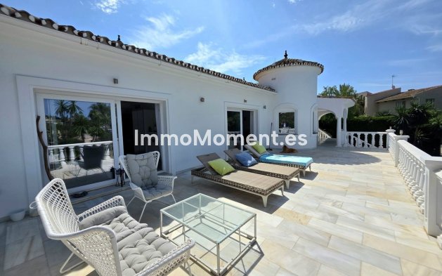 Reventa - Villa independiente - Marbella - Elviria