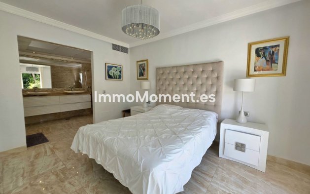 Reventa - Villa independiente - Marbella - Elviria