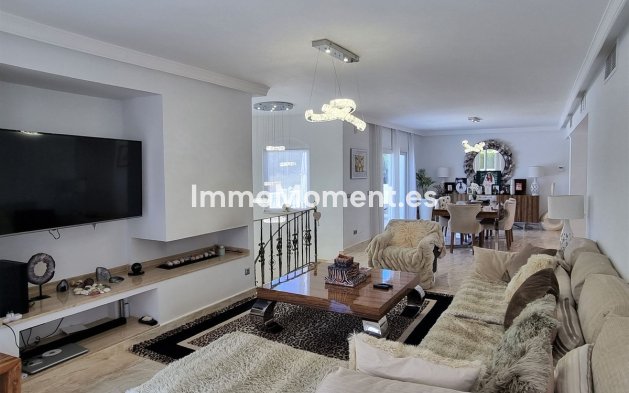 Reventa - Villa independiente - Marbella - Elviria