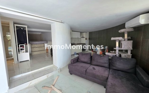 Reventa - Villa independiente - Marbella - Elviria