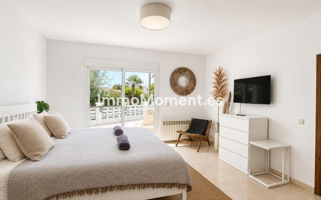 Resale - Detached villa - Marbella - Las Chapas