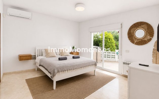 Resale - Detached villa - Marbella - Las Chapas