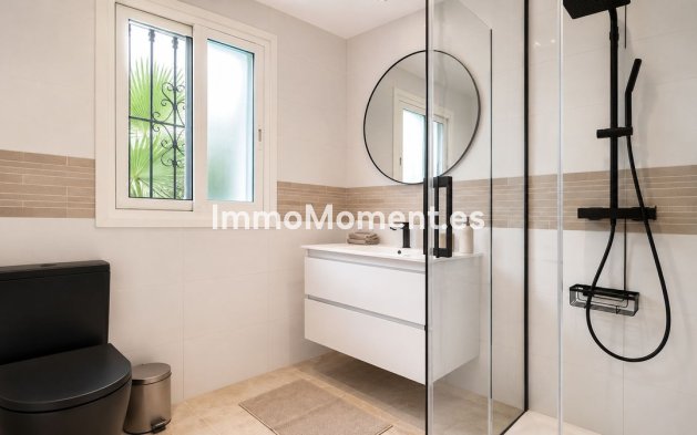 Resale - Detached villa - Marbella - Las Chapas