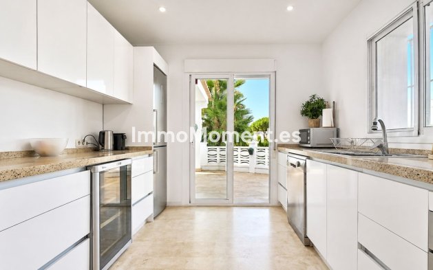 Resale - Detached villa - Marbella - Las Chapas