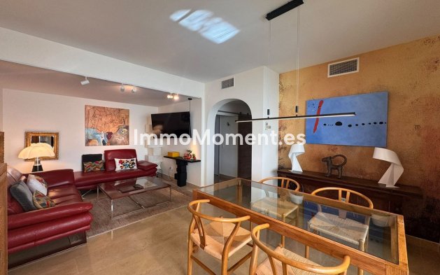 Resale - Apartment - Manilva