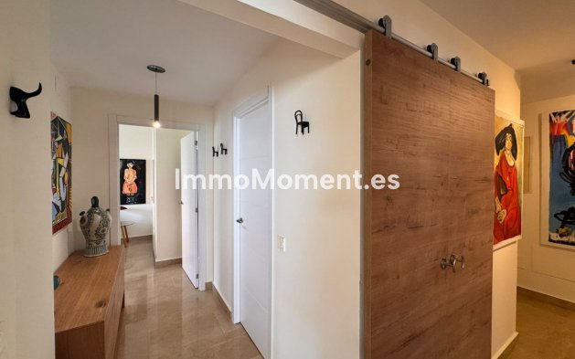 Resale - Apartment - Manilva