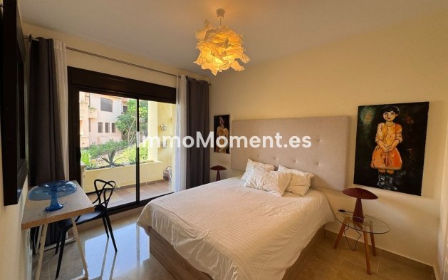 Resale - Apartment - Manilva