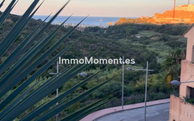 Resale - Apartment - Manilva