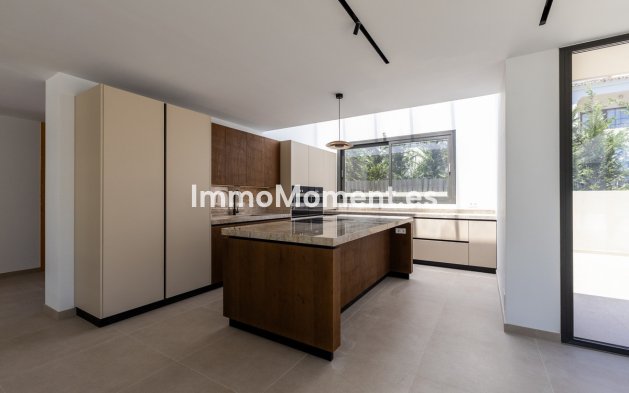 Resale - Detached villa - Marbella - Cortijo Blanco