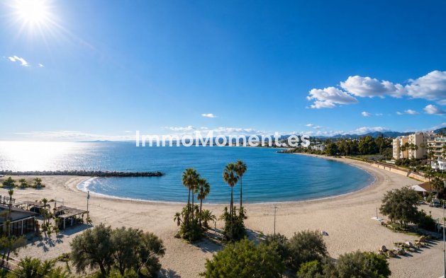 Resale - Detached villa - Estepona - Estepona Centro
