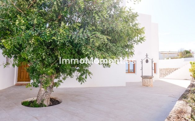 Resale - Detached villa - Teulada - Moraira