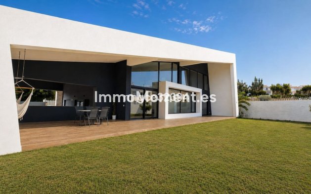 Nieuwbouw - Vrijstaande villa - Estepona  - New Golden Mile
