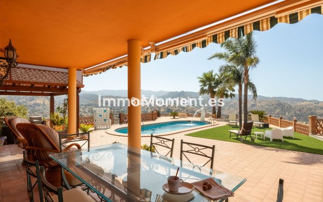 Resale - Country house - Inland  - Almogía