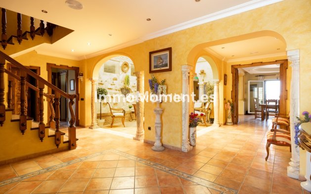 Resale - Country house - Inland  - Almogía