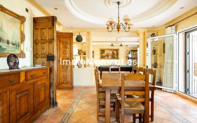 Resale - Country house - Inland  - Almogía