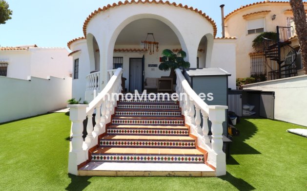 Bestaande woning - Vrijstaande villa - Orihuela Costa - Villamartín