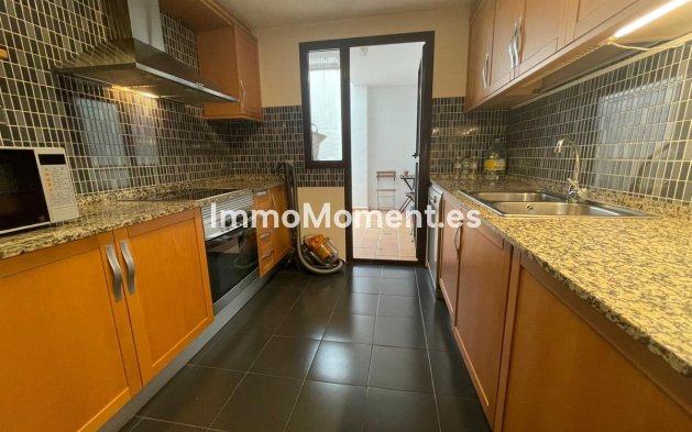 Wiederverkauf - Wohnung - Estepona  - Estepona Centro