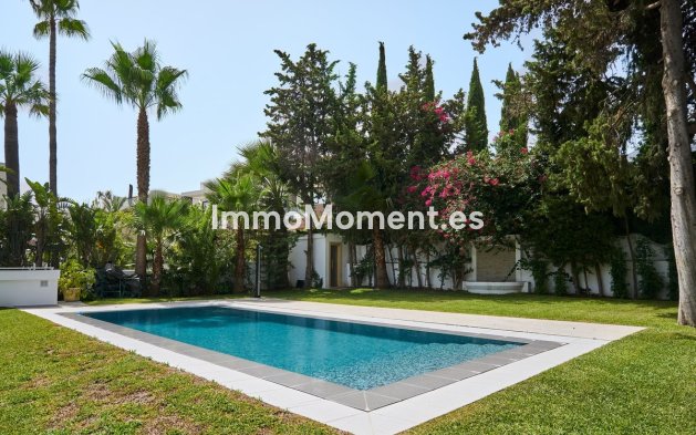 Resale - Detached villa - Marbella - Sierra Blanca