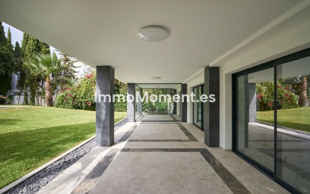 Resale - Detached villa - Marbella - Sierra Blanca
