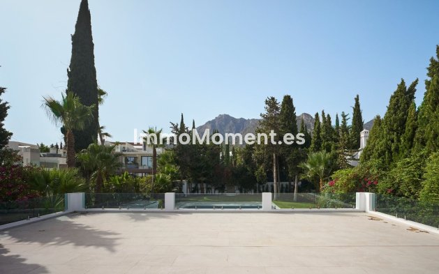 Resale - Detached villa - Marbella - Sierra Blanca