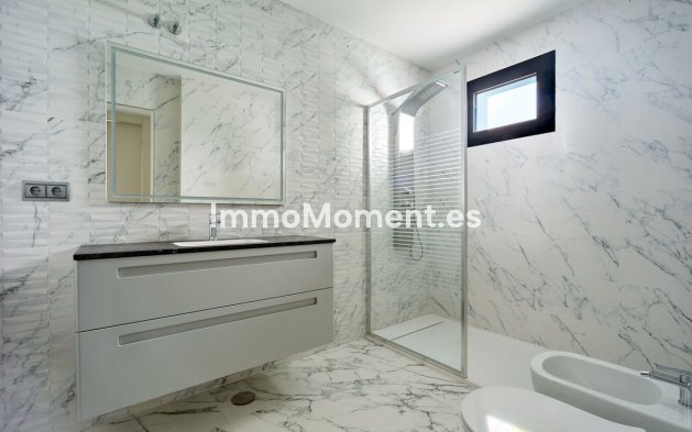Resale - Detached villa - Marbella - Sierra Blanca