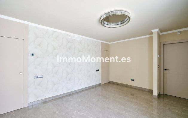 Resale - Detached villa - Marbella - Sierra Blanca