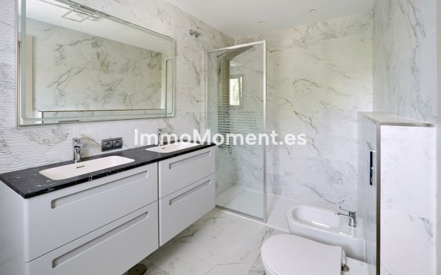 Resale - Detached villa - Marbella - Sierra Blanca