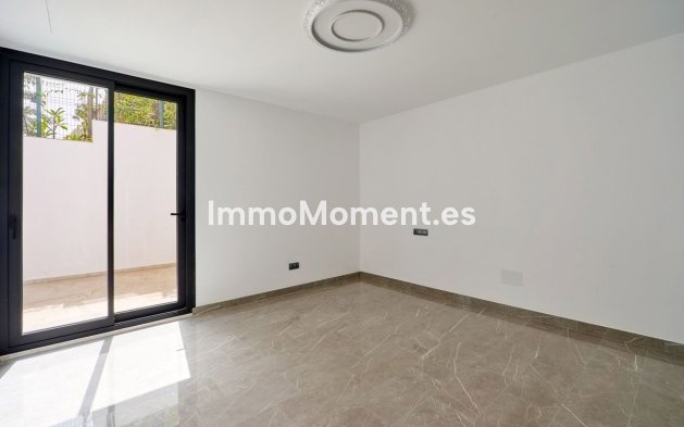 Resale - Detached villa - Marbella - Sierra Blanca