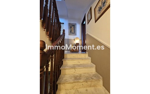 Wiederverkauf - Freistehende Villa - Fuengirola - Los Pacos