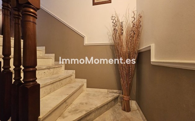 Wiederverkauf - Freistehende Villa - Fuengirola - Los Pacos