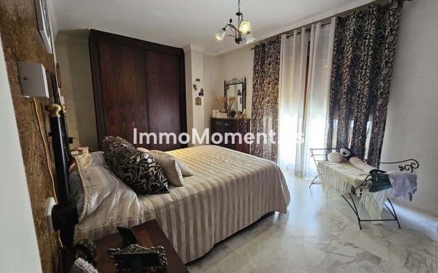 Wiederverkauf - Freistehende Villa - Fuengirola - Los Pacos