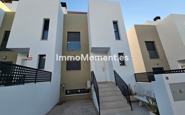 Resale - Detached villa - Inland  - Alhaurín de la Torre