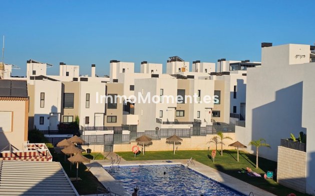 Resale - Detached villa - Inland  - Alhaurín de la Torre