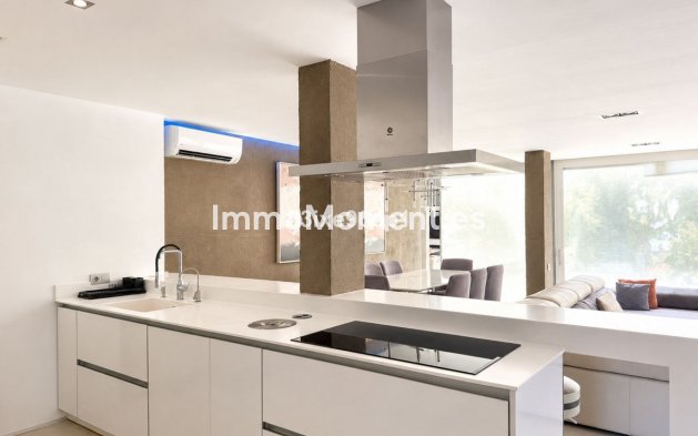 Reventa - Villa independiente - Marbella - Nueva Andalucía
