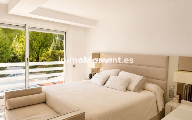 Reventa - Villa independiente - Marbella - Nueva Andalucía