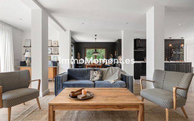 Reventa - Villa independiente - Estepona  - Estepona Centro